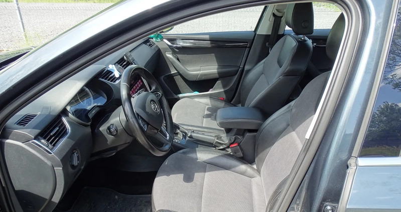 Skoda Octavia cena 46900 przebieg: 235465, rok produkcji 2018 z Częstochowa małe 436